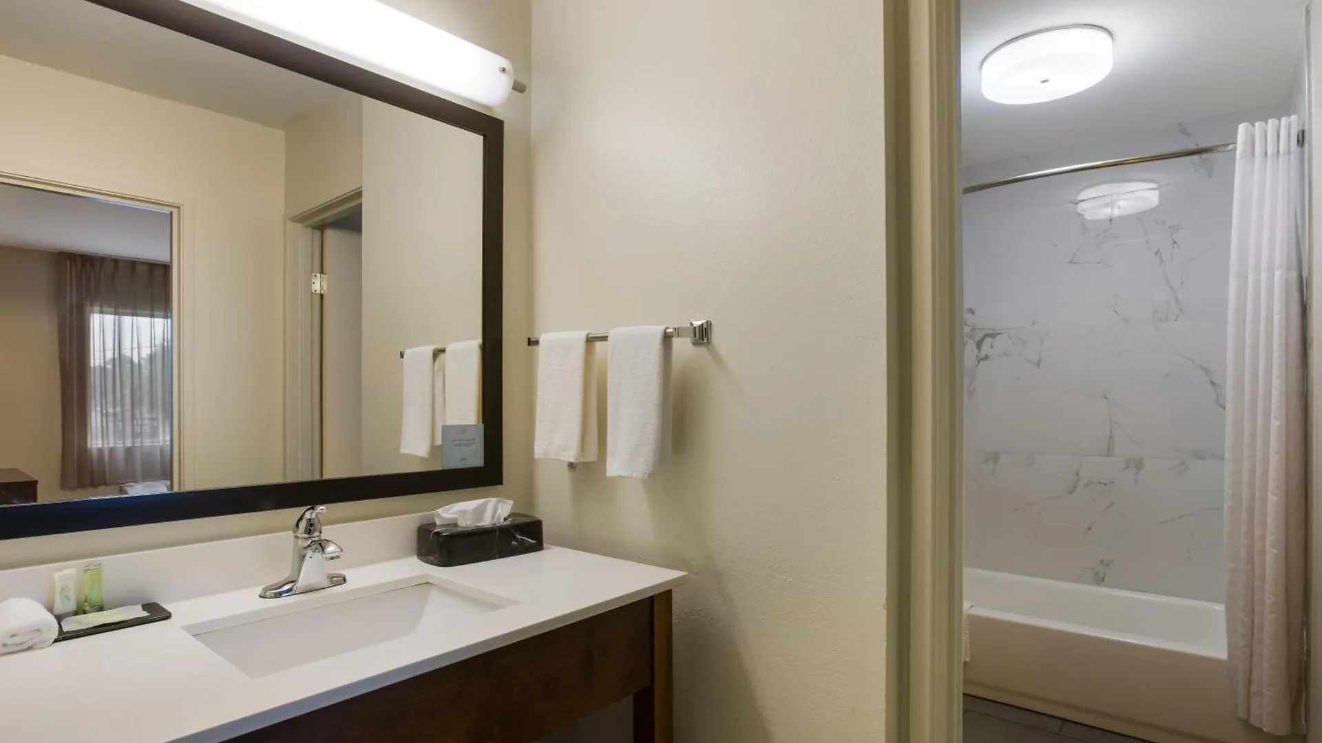 Sleep Inn Savannah Midtown