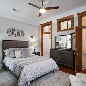 4* Bed & Breakfast 101 E Waldburg - Cozy Just Off Of Forsyth Park